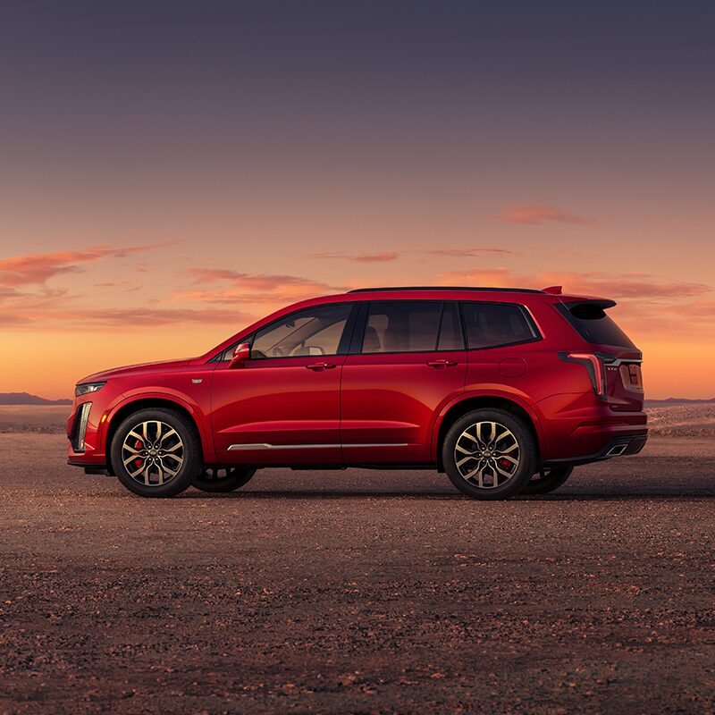 XT6 in-page grid exterior red