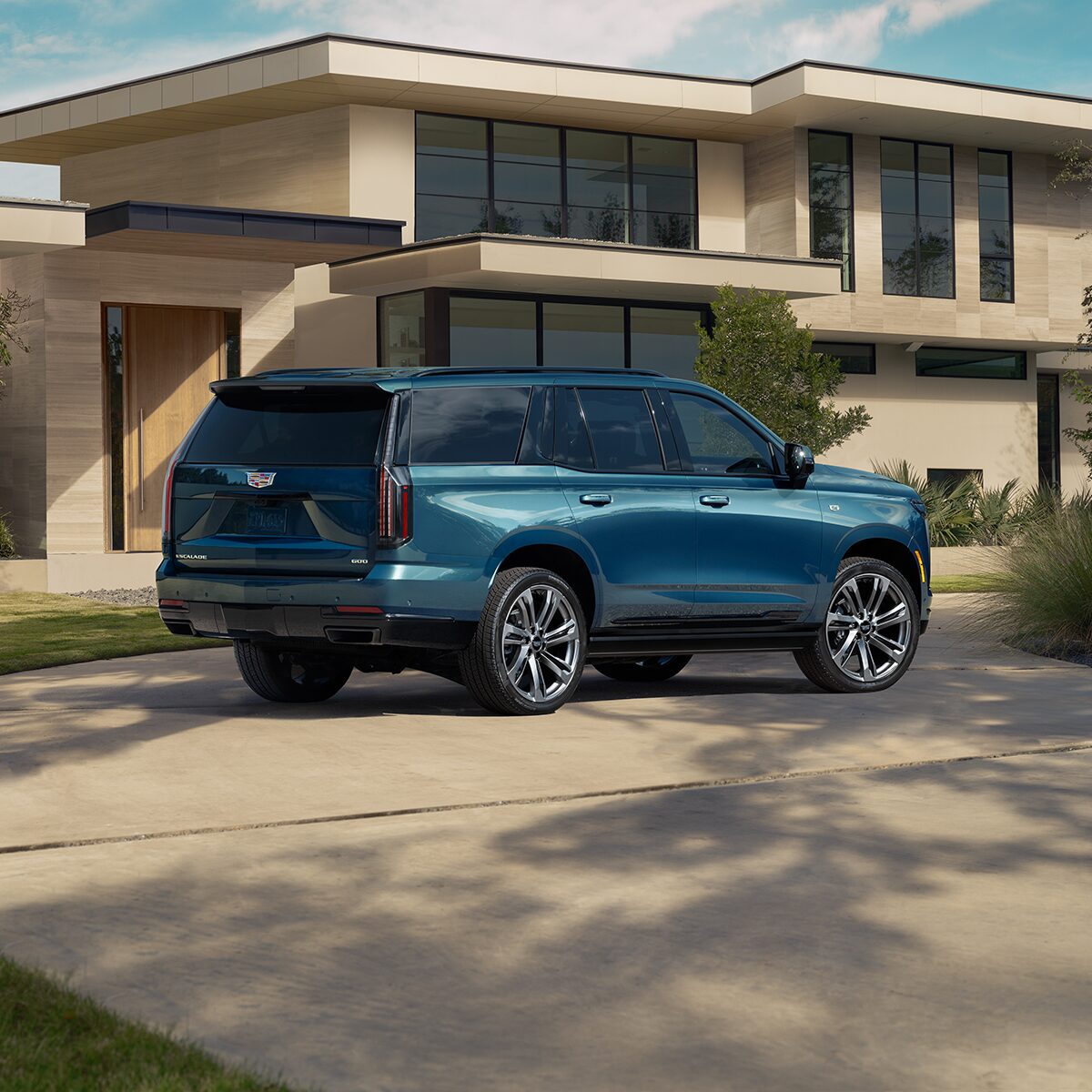 Escalade towing capacity
