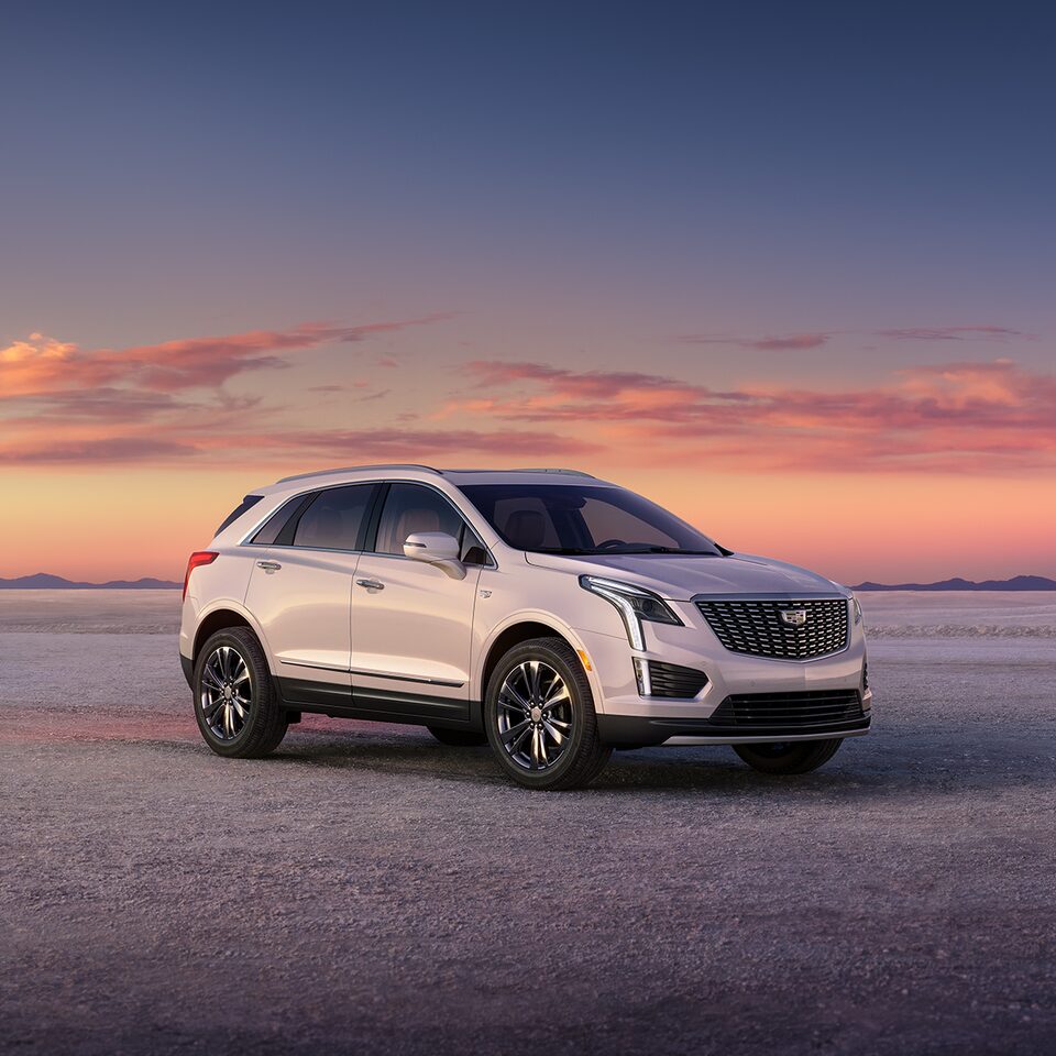 XT5 in-page scroller exterior white
