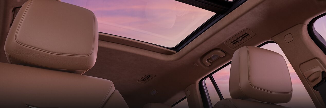 XT6 interior intro desktop