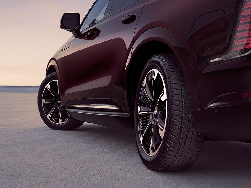 Escalade IQ performance four wheel steer