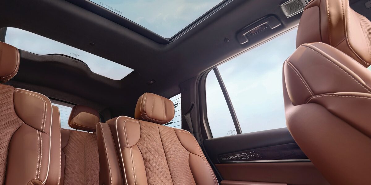 Vistiq interior rows