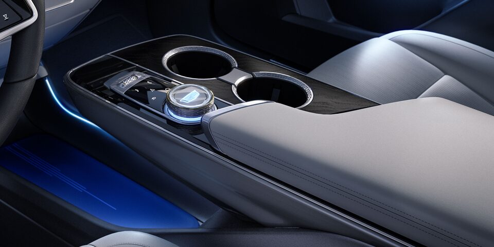 LYRIQ center console