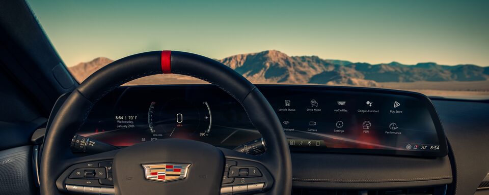 CT5-V interior screen