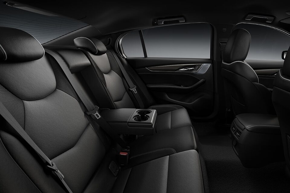 CT5-V Blackwing specs interior front leg room