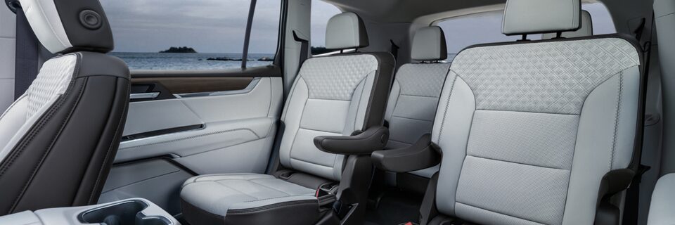 all-new-acadia-spacious-rows
