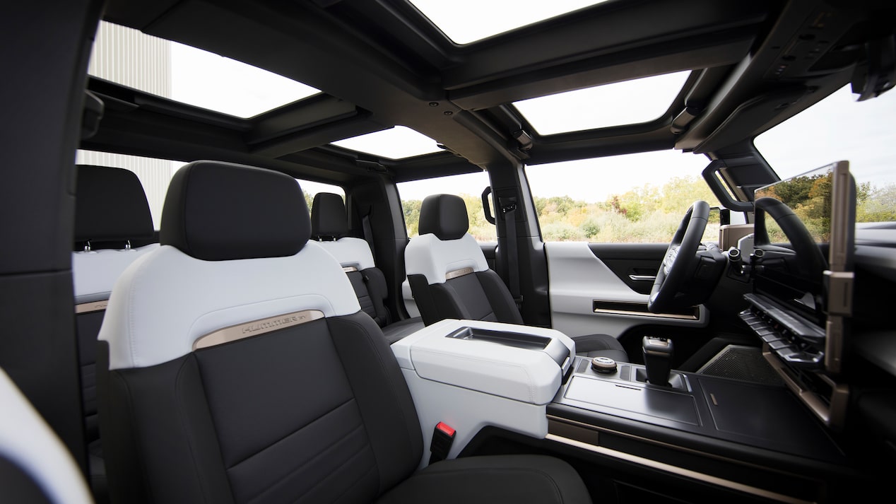 2025-hummer-ev-lunar-horizon-1