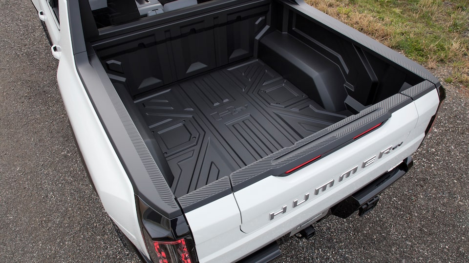 2023-gmc-hummer-ev-features-iconic-h-4