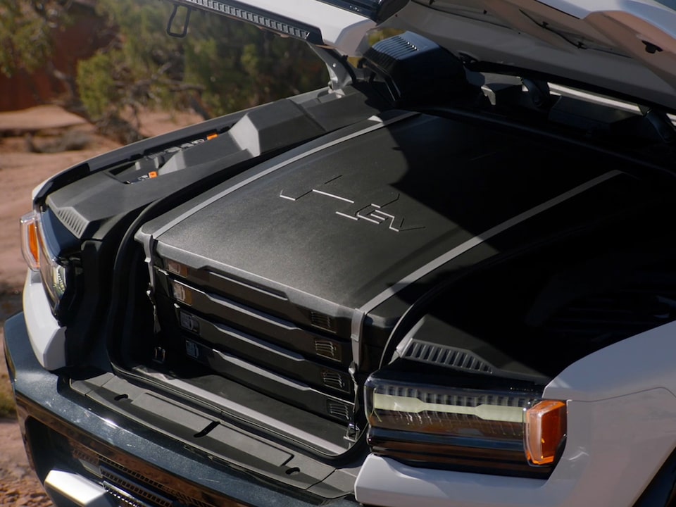 2023-gmc-hummer-ev-features-secure-storage
