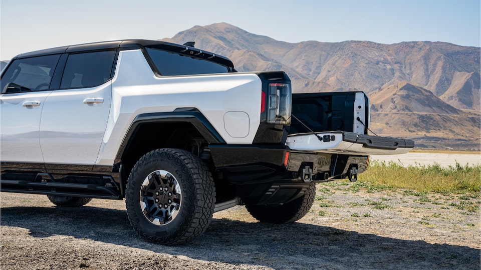 2023-hummer-ev-multipro-tellgate-pickup