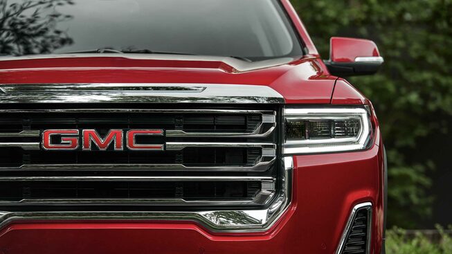 2023 GMC Acadia Mid-Size SUV Exterior Front Grille Close Up