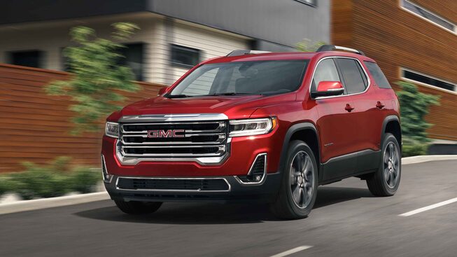 2023 GMC Acadia Mid-Size SUV Exterior Front Side Wide View