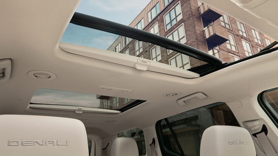 2023-interior-dual-skyscape-sunroof