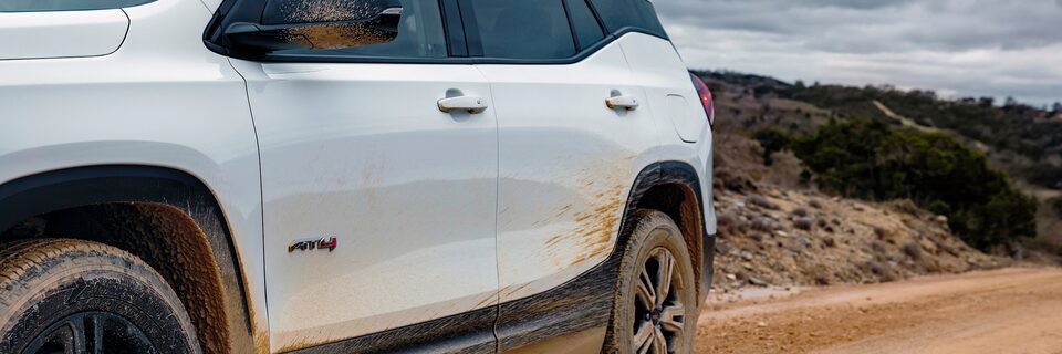2023-feature-capabilities-terrain-denali-02