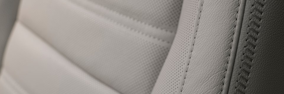 2023-interior-premium-02