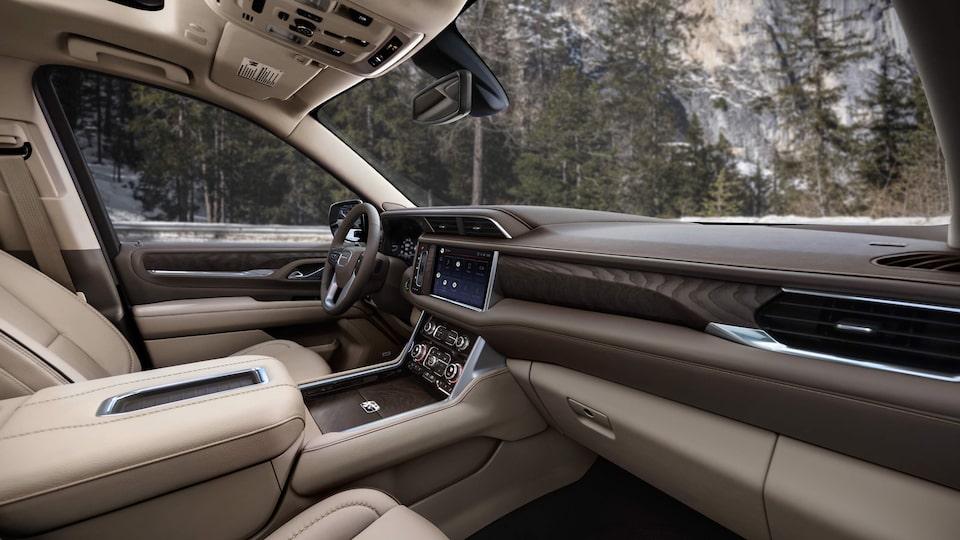 2023-yukon-interior-masterhead-3200x1800