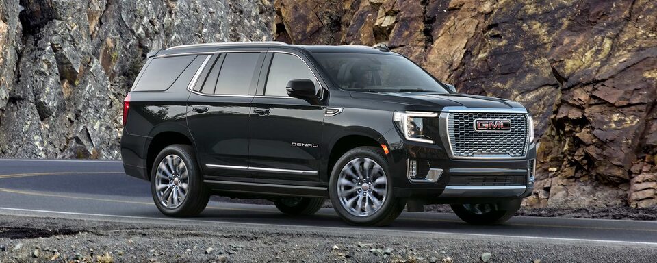 2023-yukon-denali-masthead