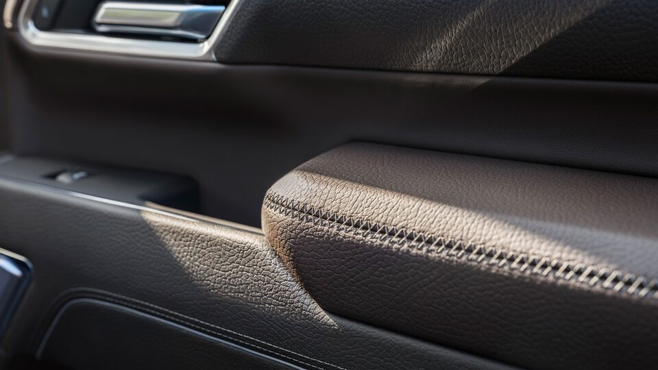 2024-sierra-hd-first-class-interior-3