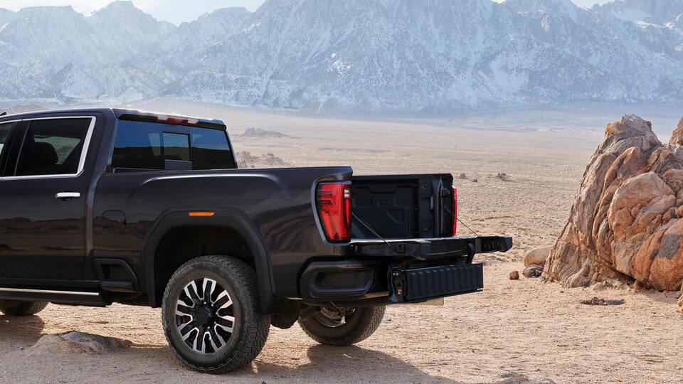 2024-sierra-available-six-function-4
