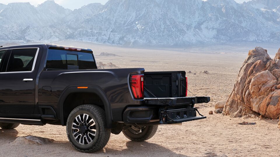 2024-sierra-available-six-function-5