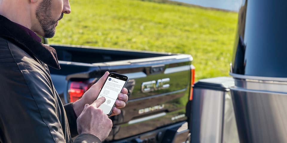 2024-sierra-ld-tech-mygmc-mobile-app-for-trailering