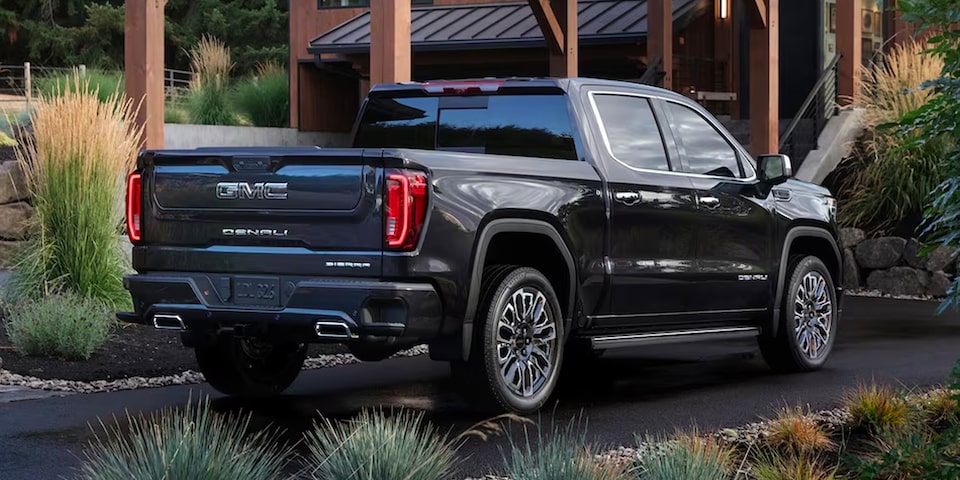 2024-sierra-ld-ext-denali-ultimate-in-vader-chrome