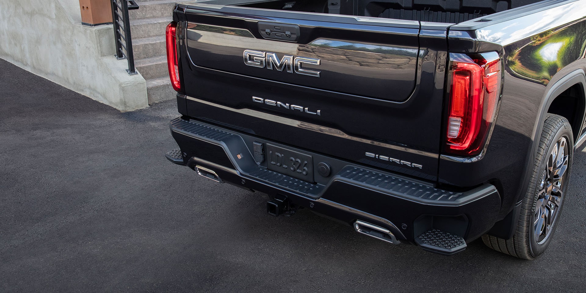 2024-sierra-ld-exterior-multipro-tailgate