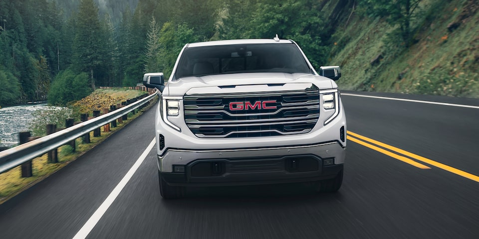 2024-sierra-ld-ext-distinct-grilles