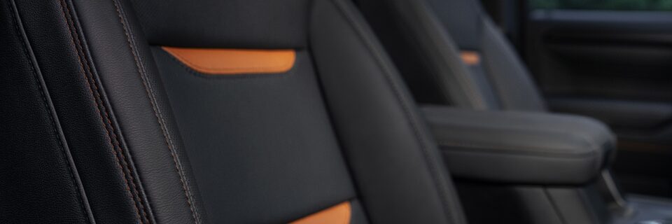 2023-athletic-at4-interior-3000x1000