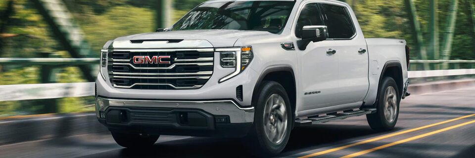 2023-sierra-1500-slt-features-3200x1800